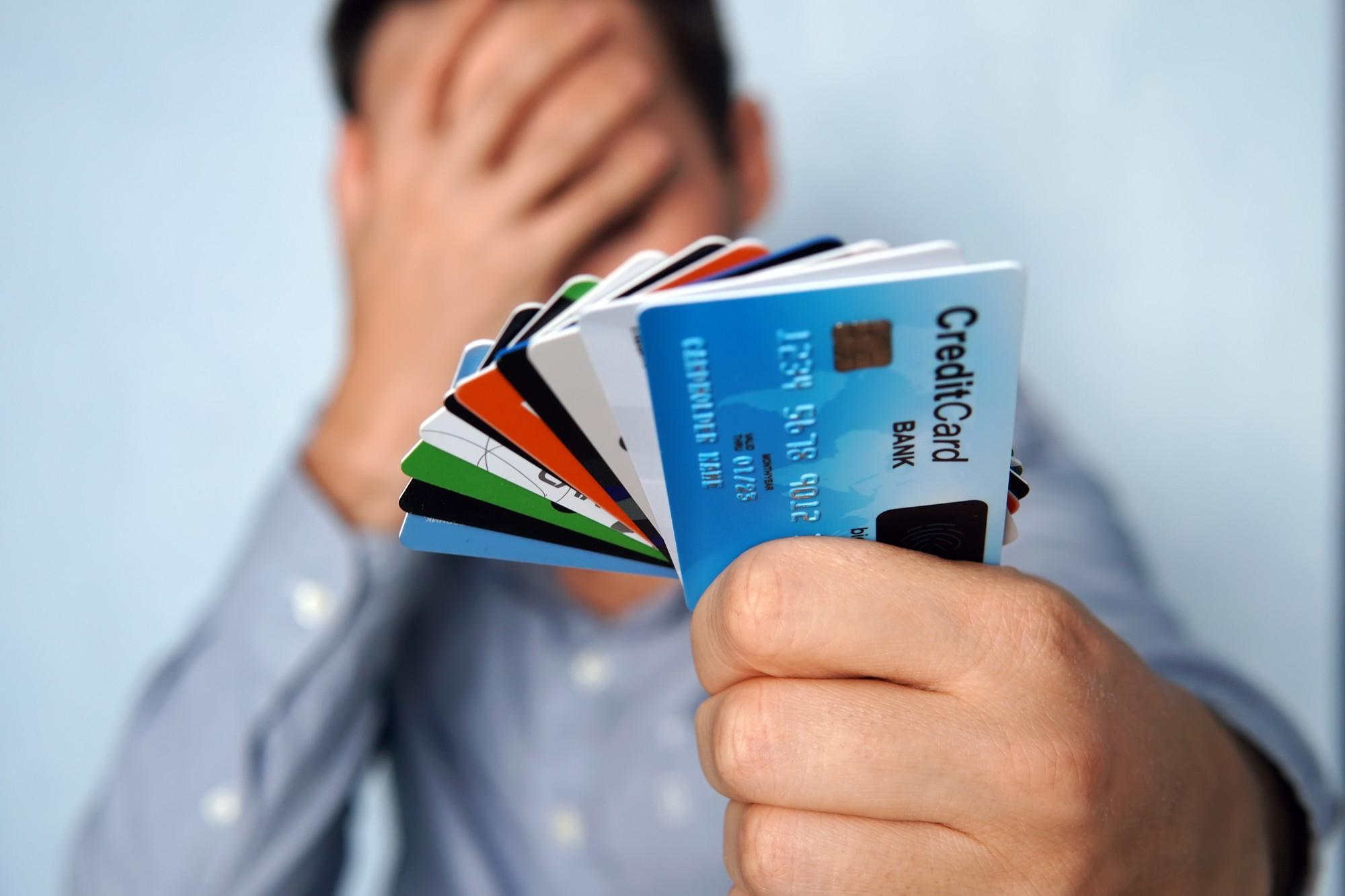 Read more about the article American Credit Card Crunch – Who feels it the most?